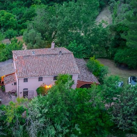 Villa La Casa Nel Bosco Lari Exterior foto