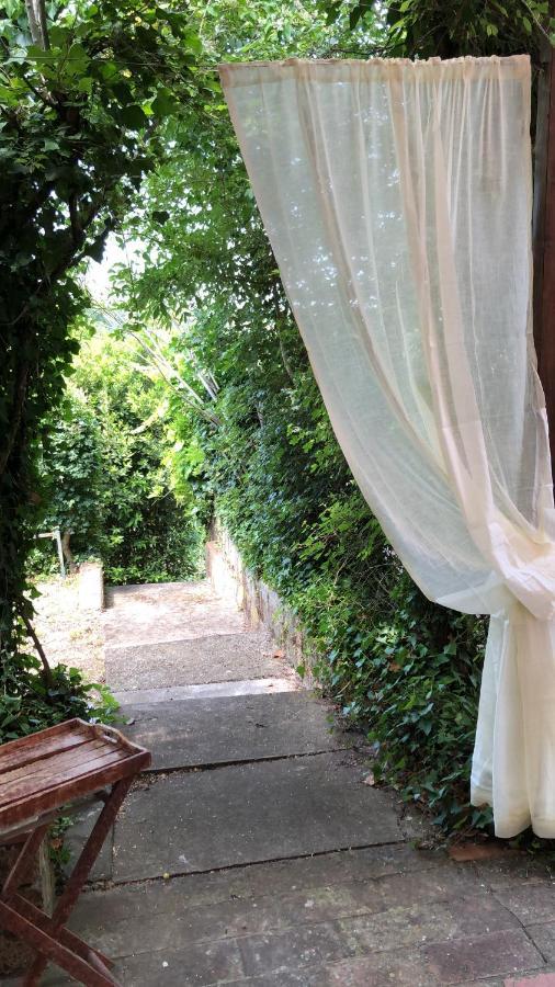 Villa La Casa Nel Bosco Lari Exterior foto
