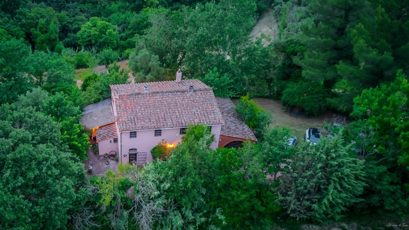 Villa La Casa Nel Bosco Lari Exterior foto